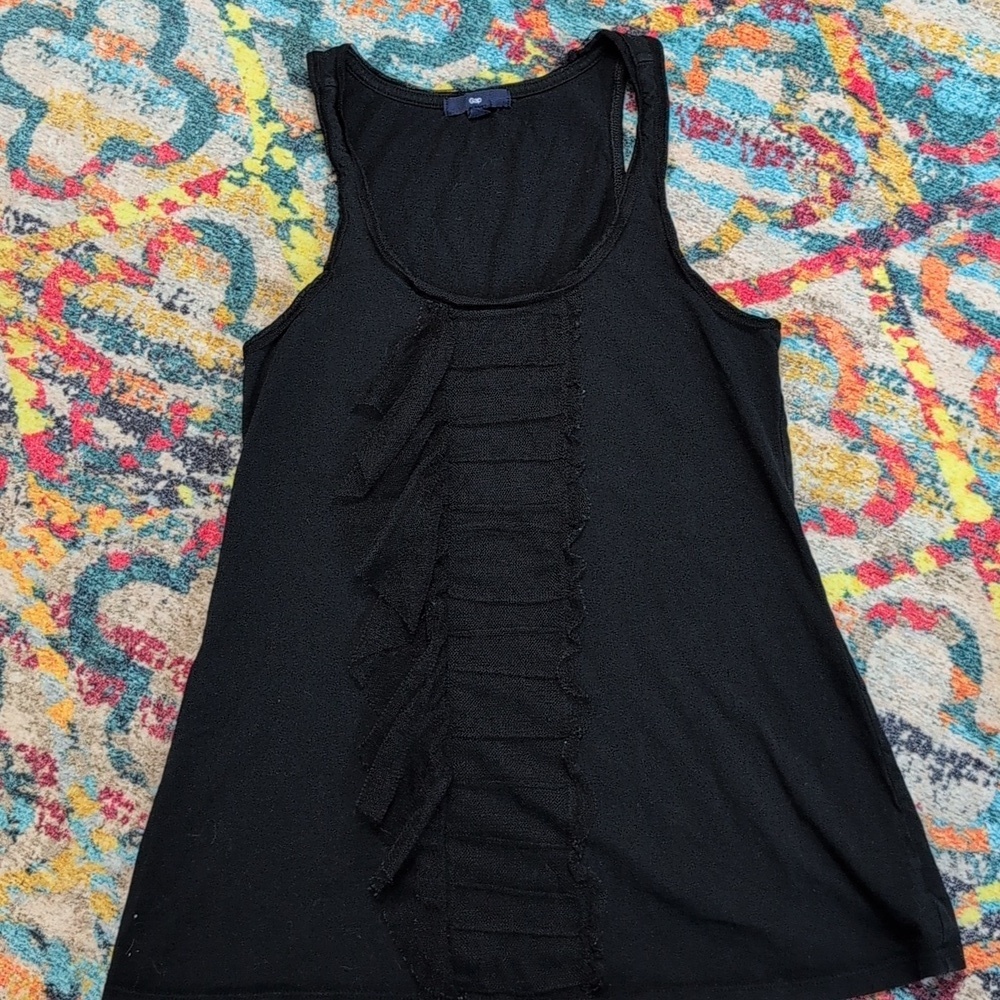Gap ruffled black sleeveless tank XS